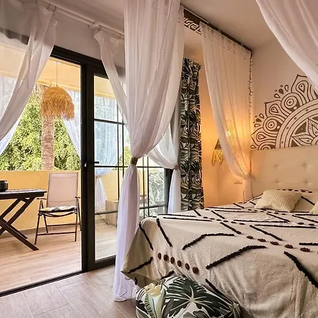 The Hut - Apartment