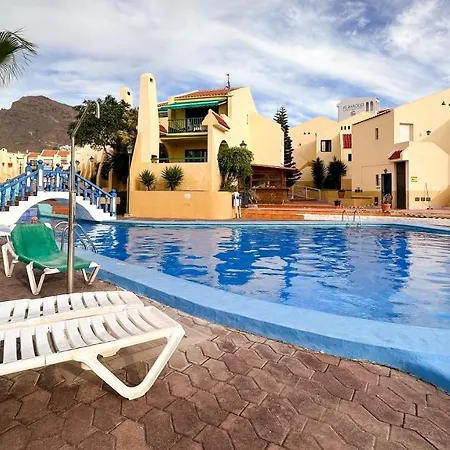 דירה The Hut - *